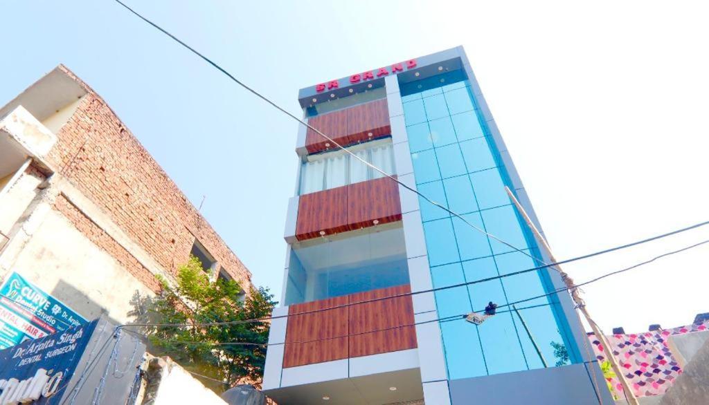 Hotel Sr Grand Gorakhpur Extérieur photo